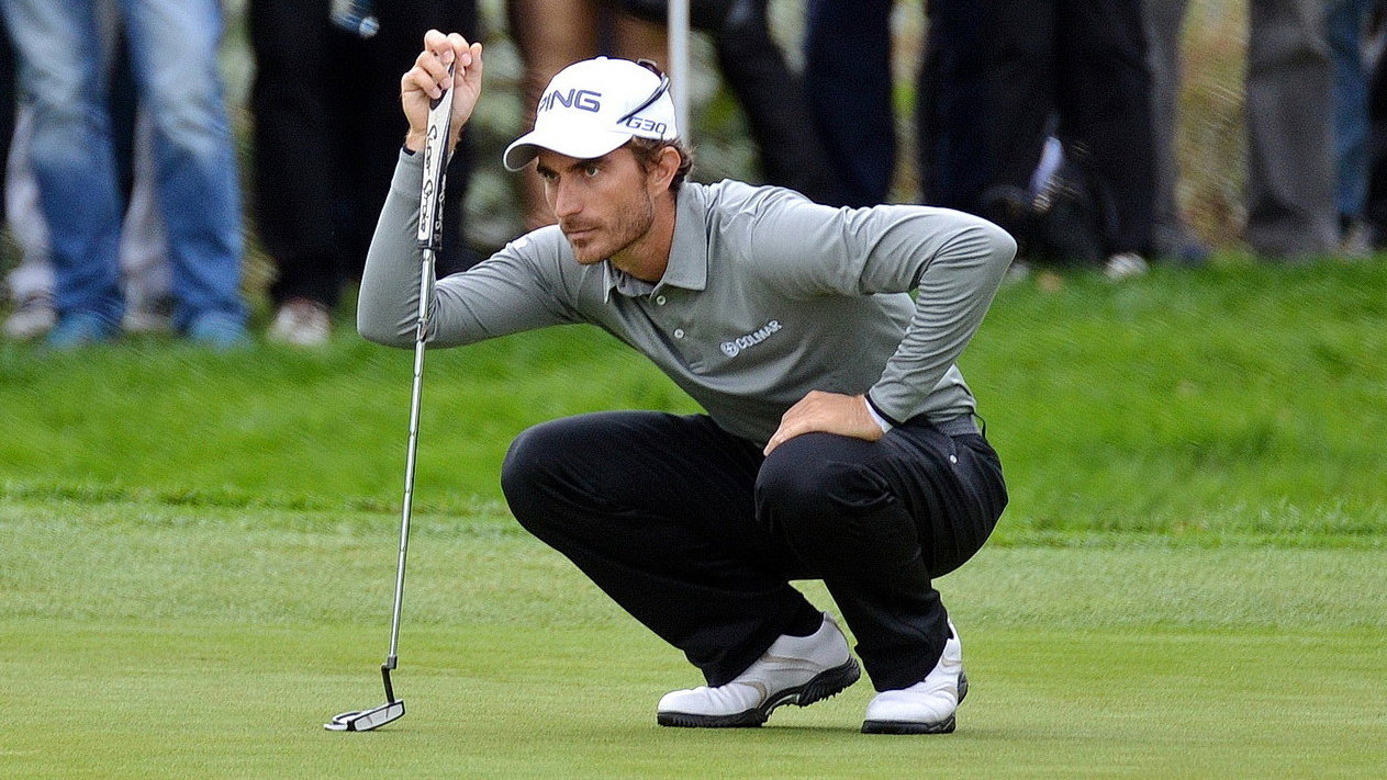 Alejandro Canizares leads after day one of the Vic Open